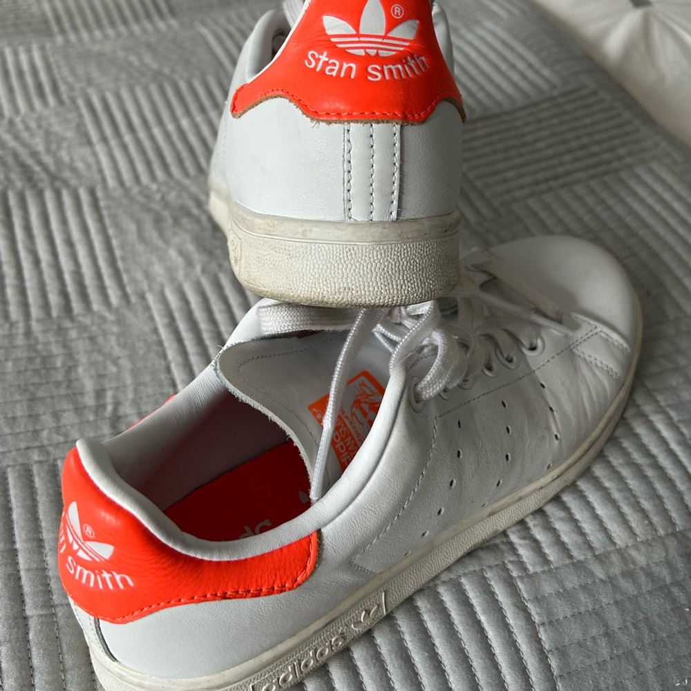 Adidas Stan Smith White with Bold Orange Accents - Picture 3 of 8